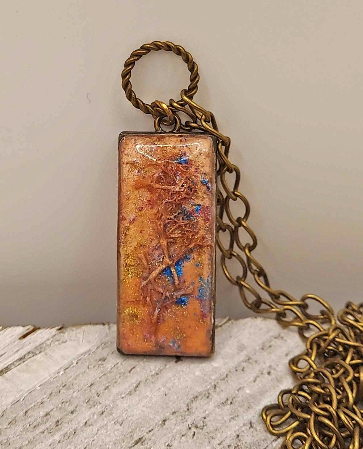 3D effect Resin pendant bronze chain Necklace Accessories