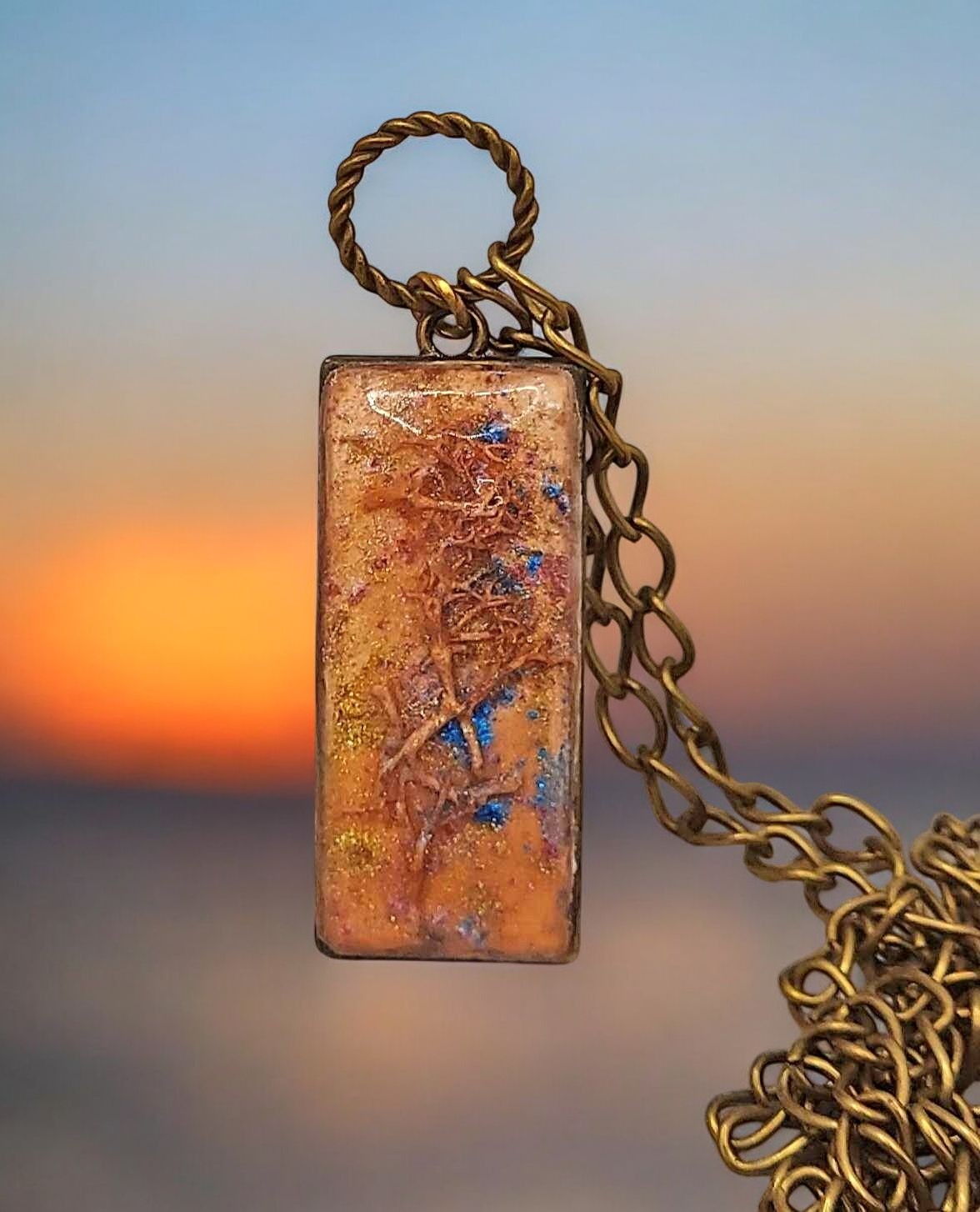 3D effect Resin pendant bronze chain Necklace Accessories