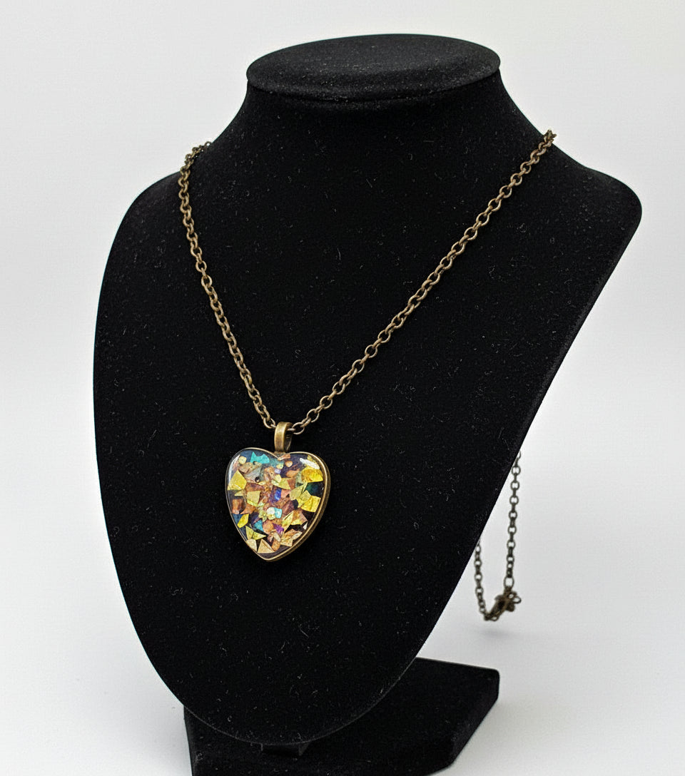 Bronze chain resin pendant necklace heart
