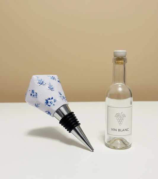 Handcrafted resin wine stopper silver accessories