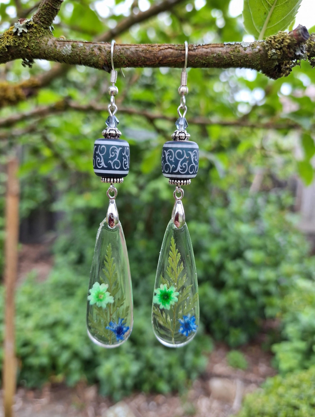 Blue Boho Dried Flower Resin Teardrop Earrings – Hypoallergenic, 3.75 in
