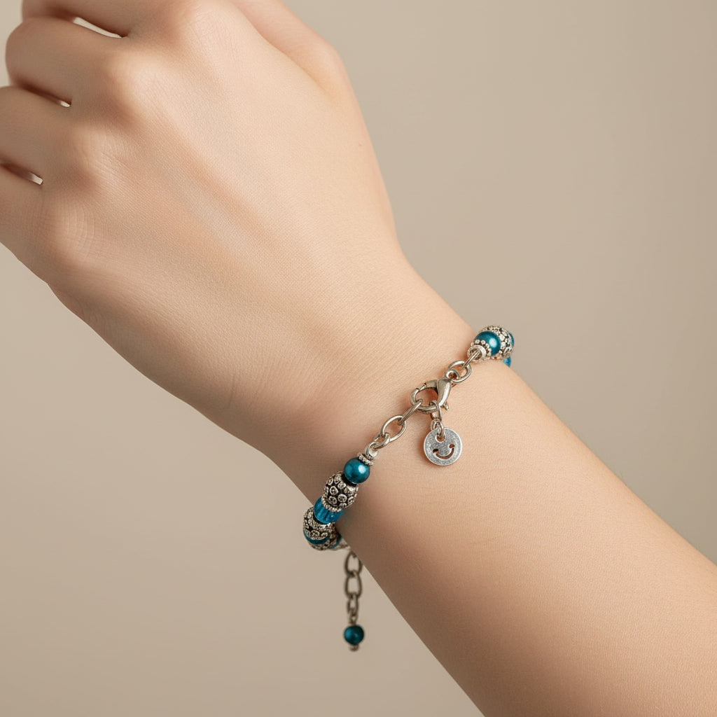 Chic Southwestern Turquoise & Silver Accent Bracelet